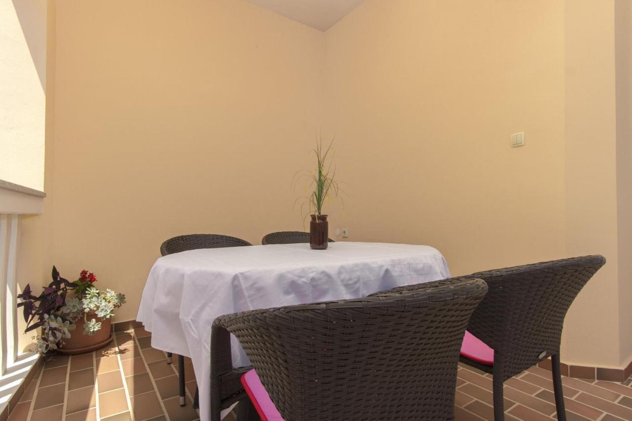 Apartments Konta City Center Vodice Exterior photo